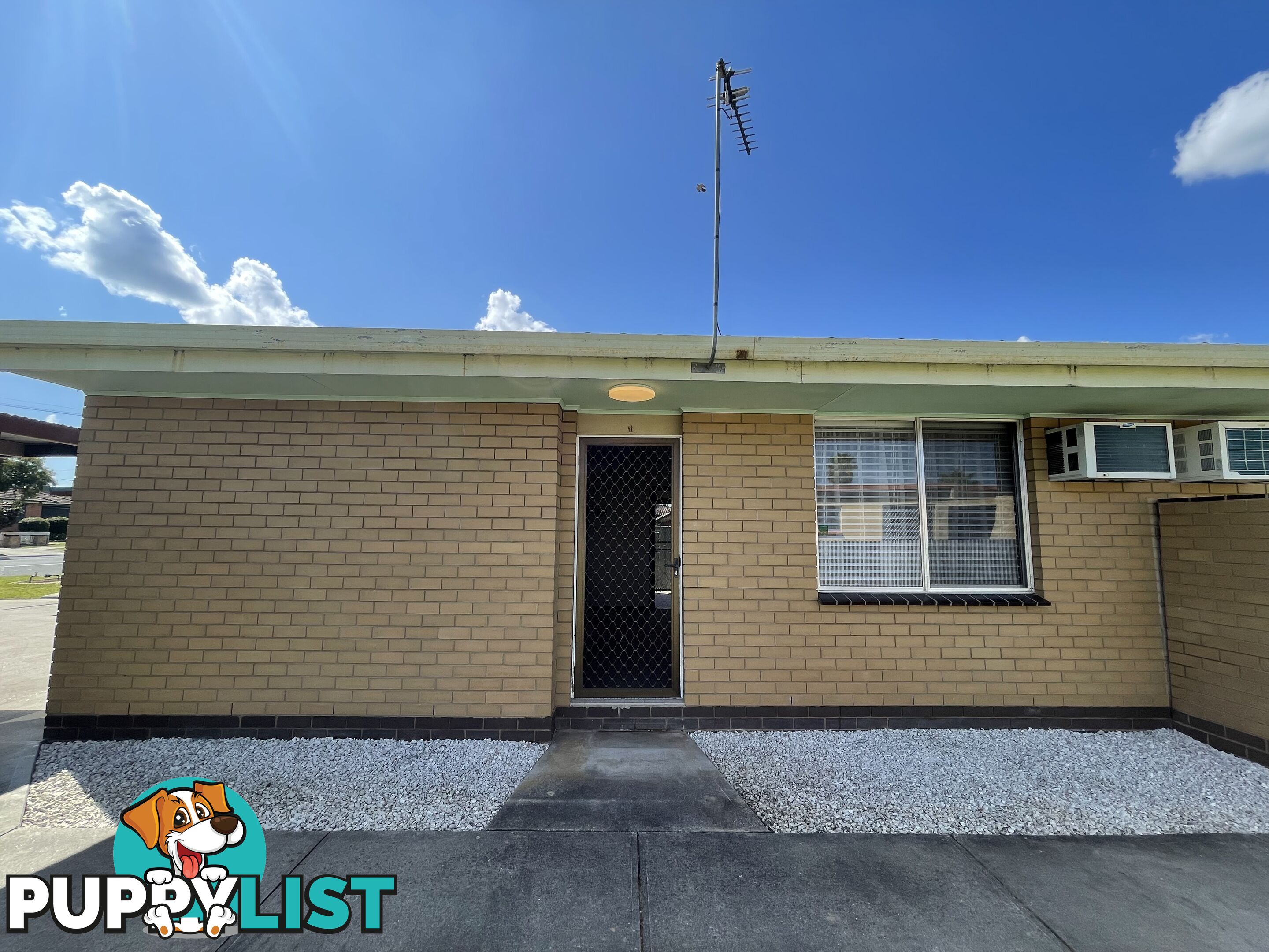 1 422 Kotthoff Street LAVINGTON NSW 2641