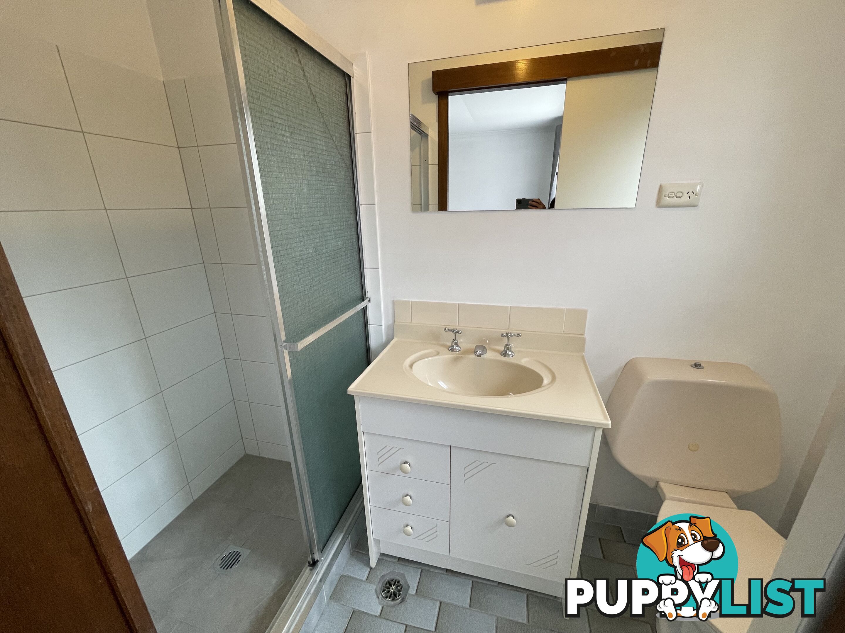 1 411E Ross Circuit LAVINGTON NSW 2641