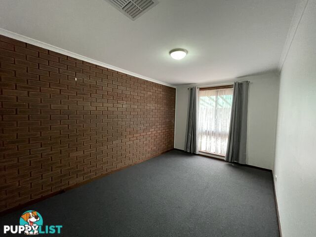 1 411E Ross Circuit LAVINGTON NSW 2641