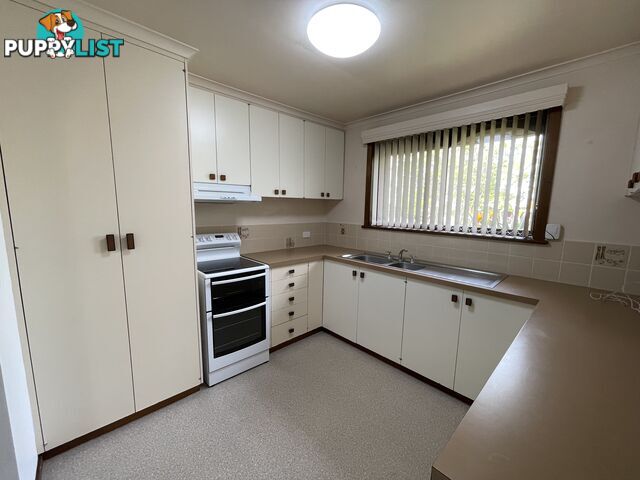 1 411E Ross Circuit LAVINGTON NSW 2641