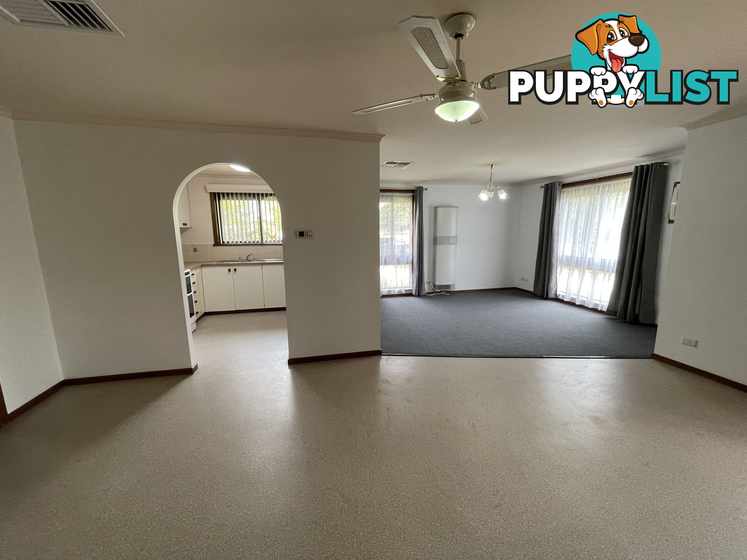 1 411E Ross Circuit LAVINGTON NSW 2641