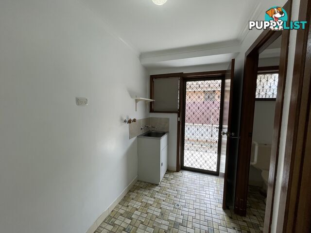1 411E Ross Circuit LAVINGTON NSW 2641