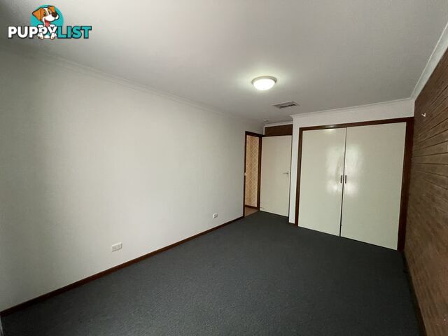 1 411E Ross Circuit LAVINGTON NSW 2641