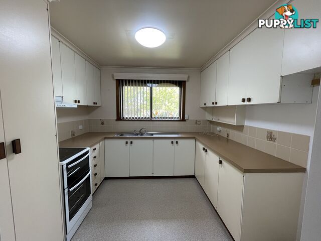 1 411E Ross Circuit LAVINGTON NSW 2641