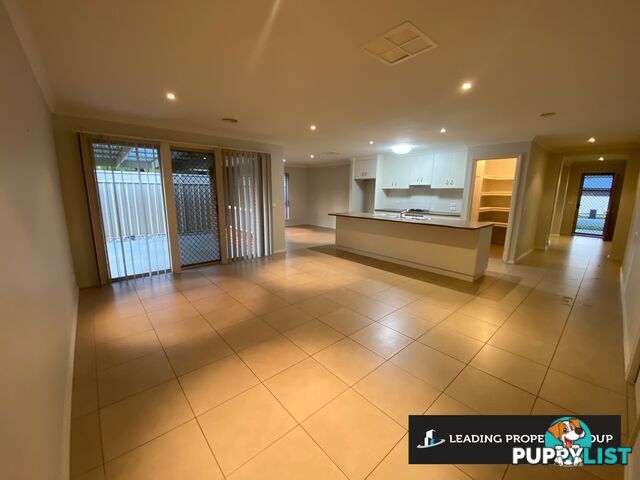 82 Cornwall Avenue LAVINGTON NSW 2641