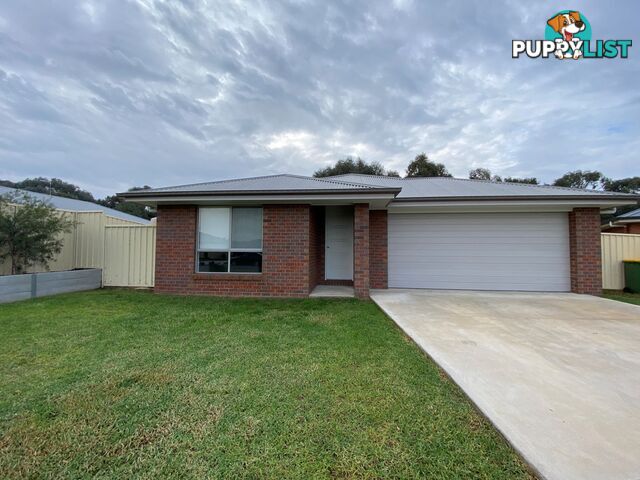 28 Royce Crescent LAVINGTON NSW 2641