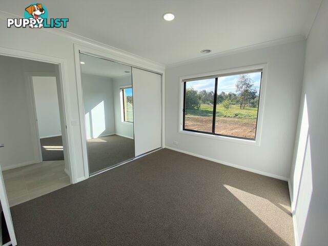 8 Stassen Court THURGOONA NSW 2640