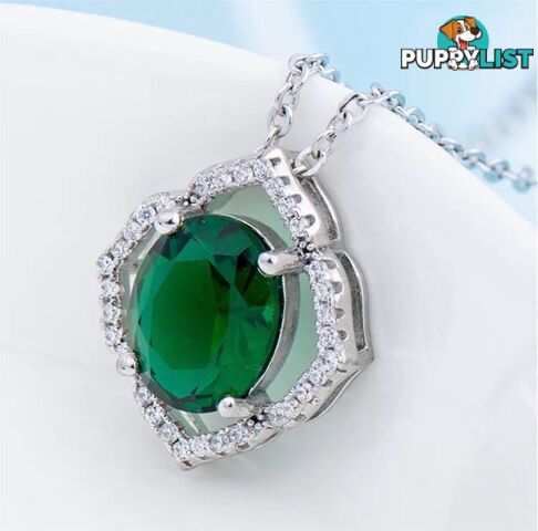 SimplySelena Emerald Zircon Pendant With Necklace