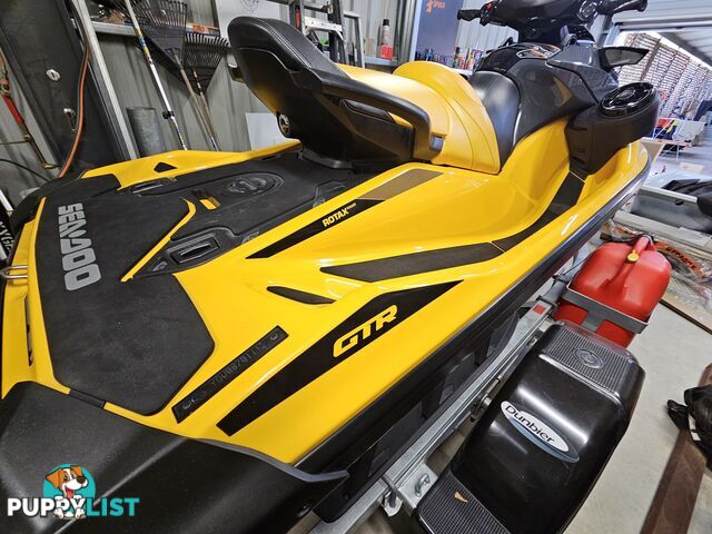 Jetski Seadoo GTR 230