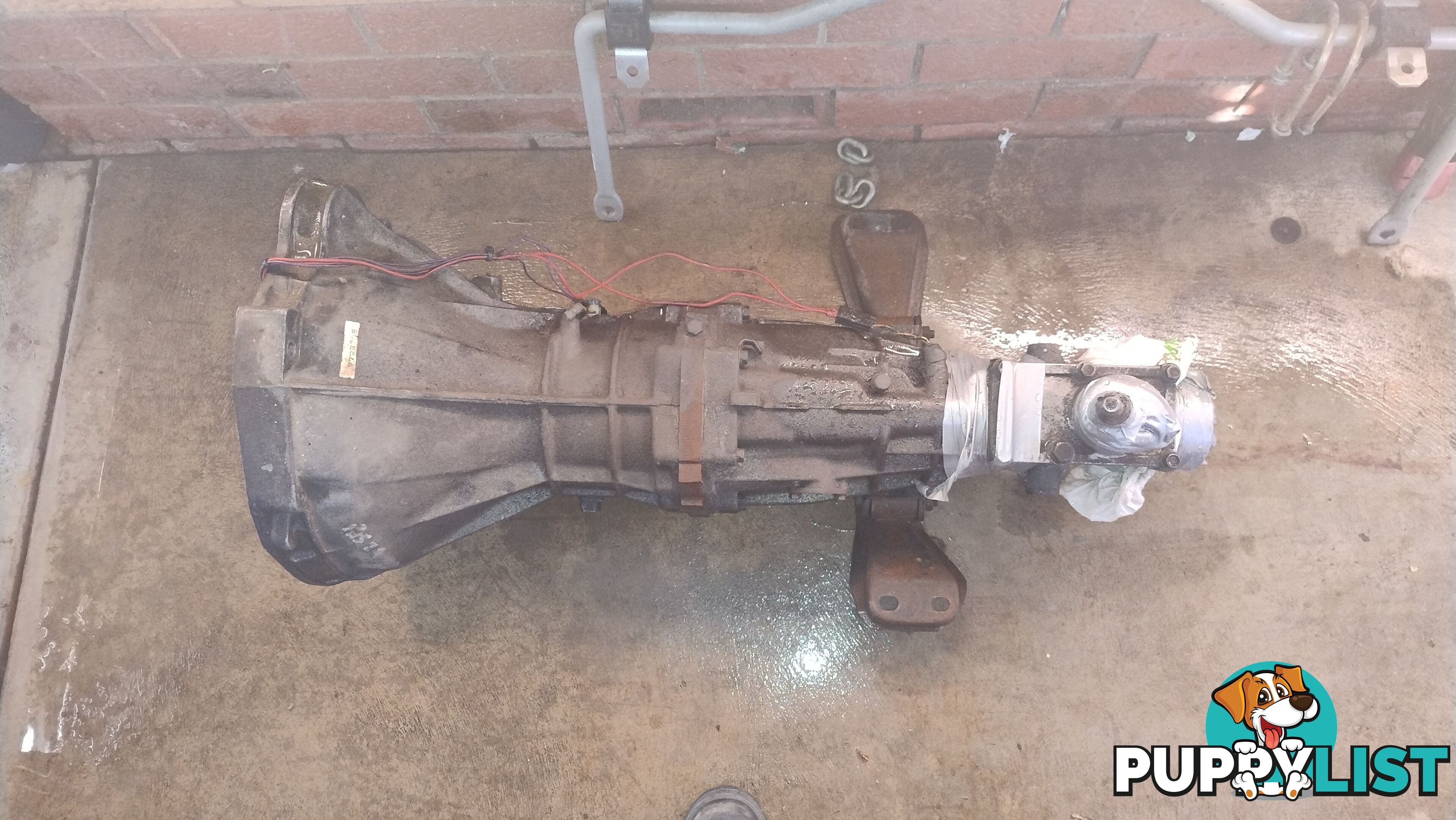 RB30 complete with 5 speed gearbox complete