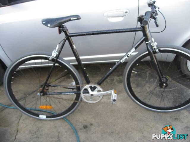 REID JEEP ROAD BIKE AS NEW USED JUST FEW TIMES