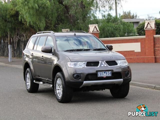 2013 MITSUBISHI CHALLENGER LS (5 SEAT) (4X4) PB MY13  WAGON