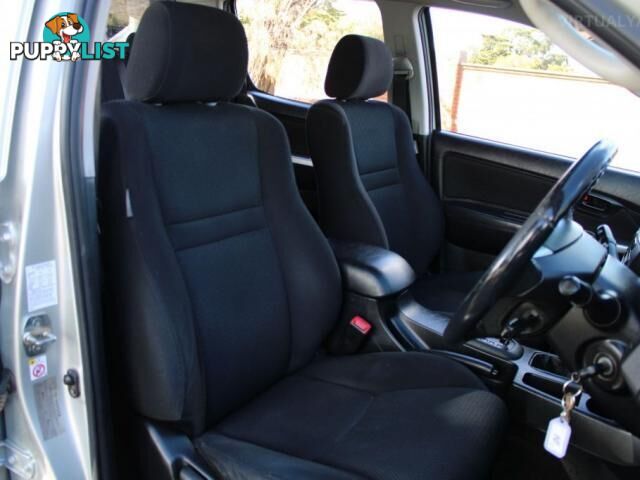 2014 TOYOTA HILUX SR5 (4X4) KUN26R MY14  DUAL CAB