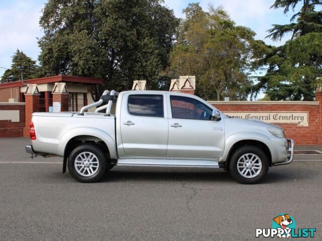 2014 TOYOTA HILUX SR5 (4X4) KUN26R MY14  DUAL CAB