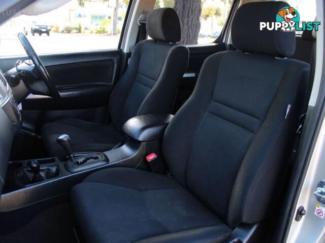 2014 TOYOTA HILUX SR5 (4X4) KUN26R MY14  DUAL CAB