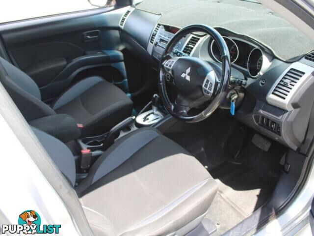 2011 MITSUBISHI OUTLANDER LS (FWD) ZH MY11  WAGON