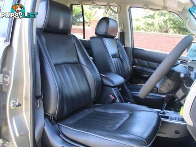 2005 NISSAN PATROL ST-L (4X4) GU IV  WAGON