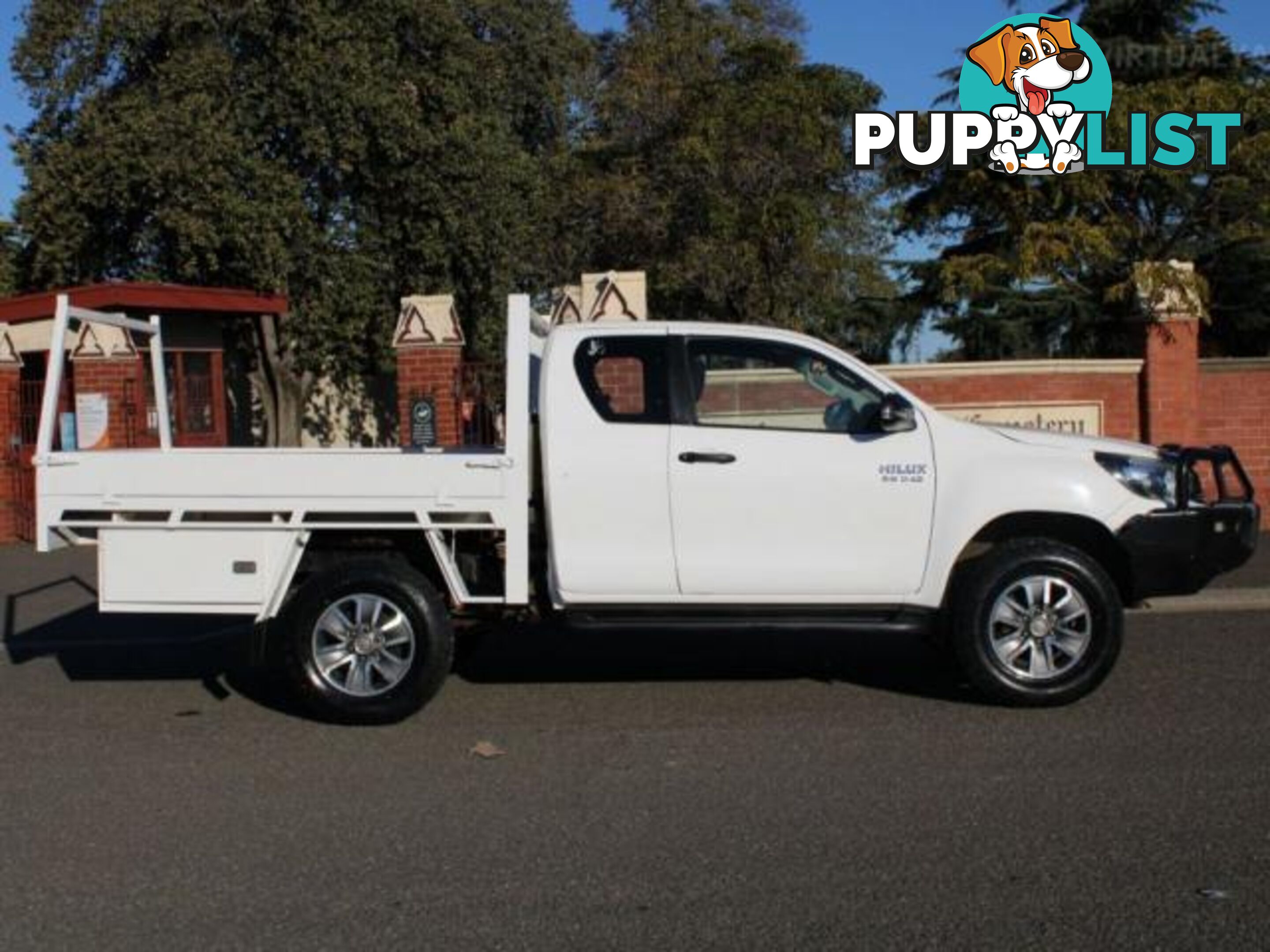 2018 TOYOTA HILUX SR (4X4) GUN126R MY17  CAB CHASSIS