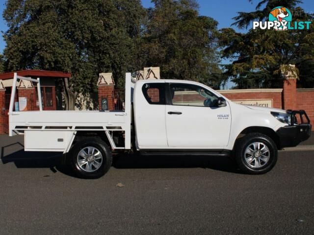 2018 TOYOTA HILUX SR (4X4) GUN126R MY17  CAB CHASSIS