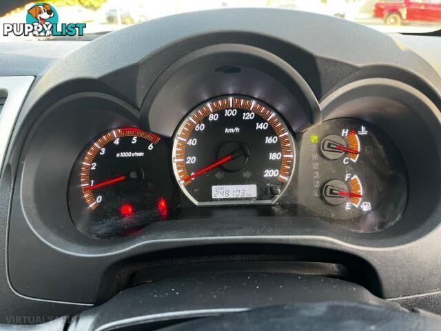 2012 TOYOTA HILUX SR5 (4X4) KUN26R MY12  DUAL CAB