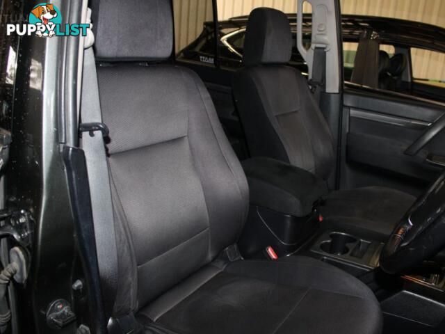 2011 MITSUBISHI PAJERO GLX   PLATINUM  (4X4) NT MY11  WAGON