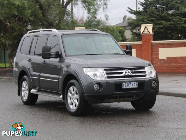 2011 MITSUBISHI PAJERO GLX   PLATINUM  (4X4) NT MY11  WAGON