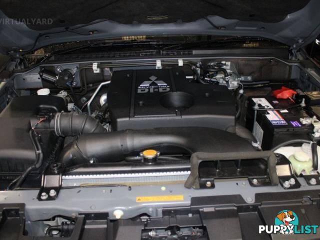 2011 MITSUBISHI PAJERO GLX   PLATINUM  (4X4) NT MY11  WAGON