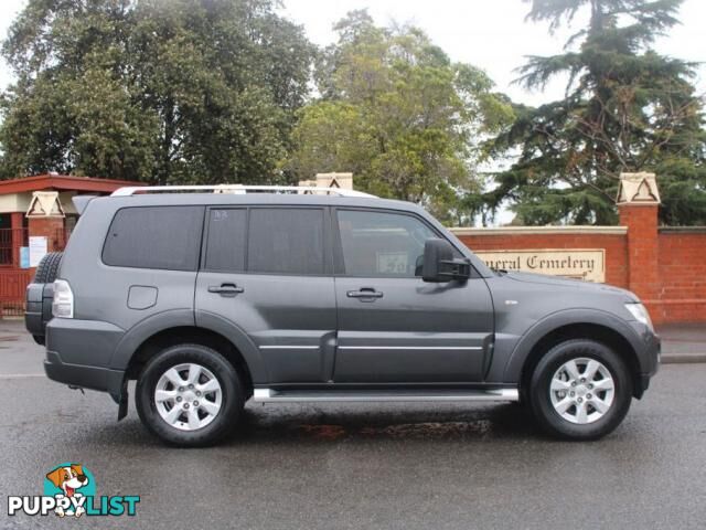 2011 MITSUBISHI PAJERO GLX   PLATINUM  (4X4) NT MY11  WAGON