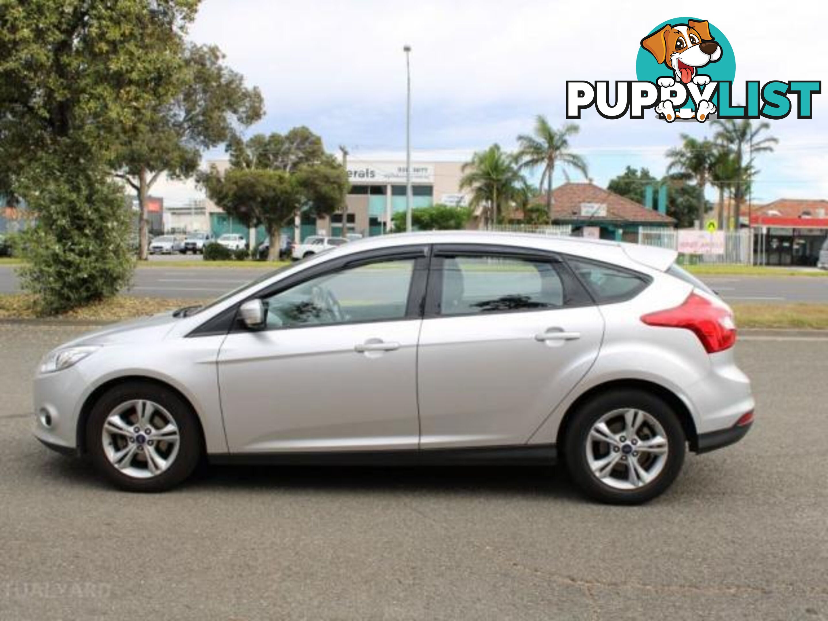 2014 FORD FOCUS TREND LW MK2 MY14  HATCH