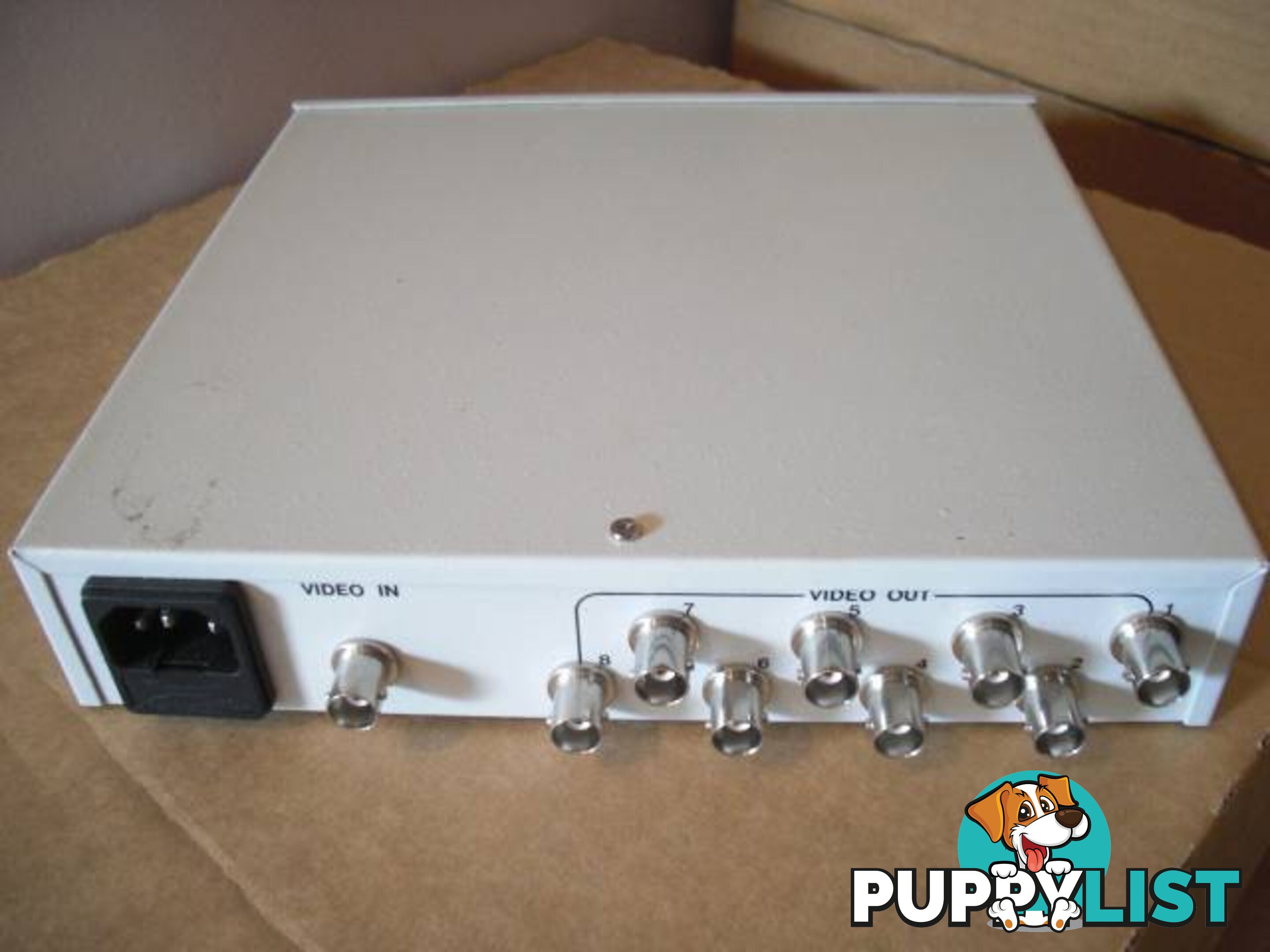 VIDEO DISTRIBUTION AMPLIFIER PICKUP OR POSTAGE 12.99