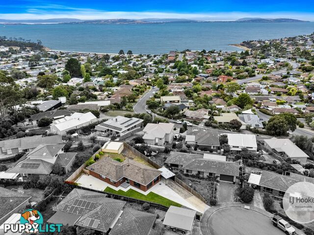 3 Chateau Place BLACKMANS BAY TAS 7052