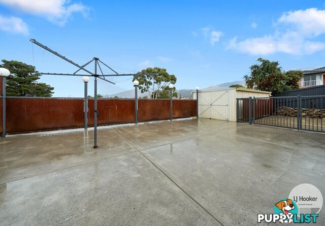 17 Leighland Road CLAREMONT TAS 7011