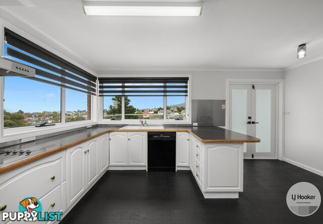 17 Leighland Road CLAREMONT TAS 7011