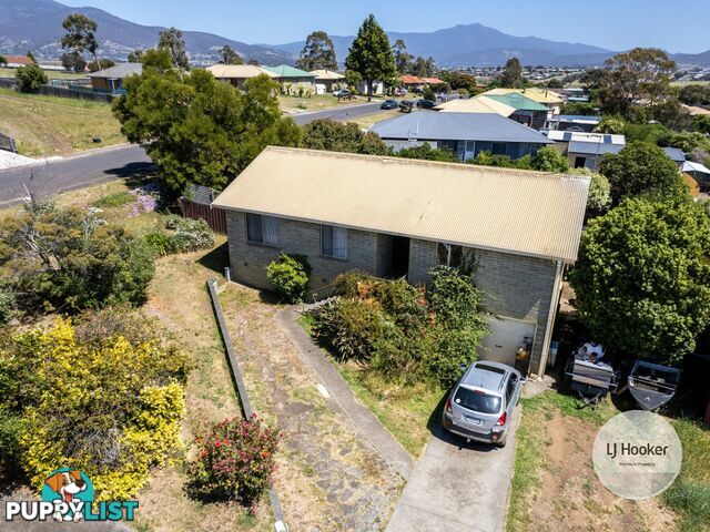 5 Clayton Drive HERDSMANS COVE TAS 7030