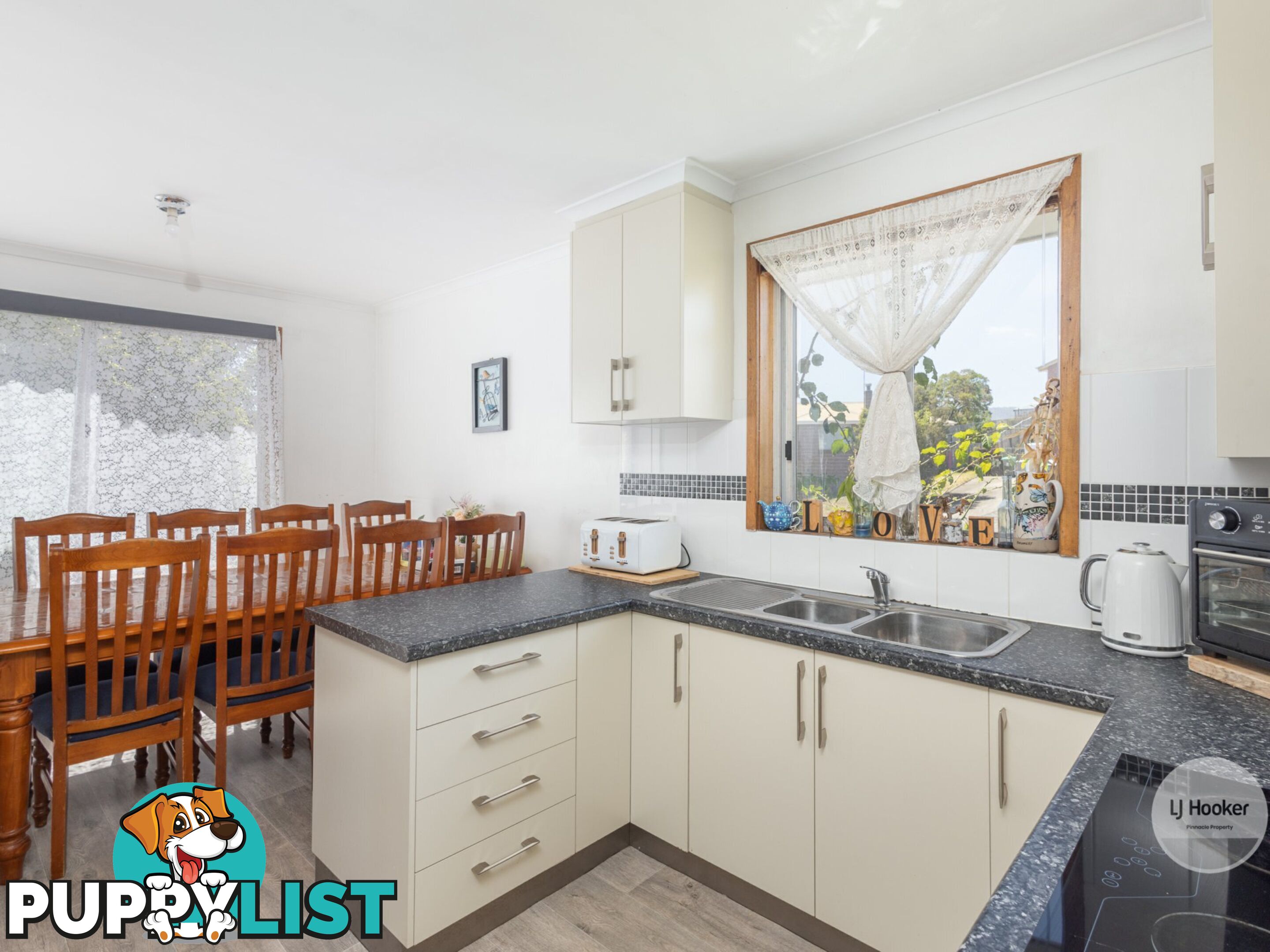 5 Clayton Drive HERDSMANS COVE TAS 7030