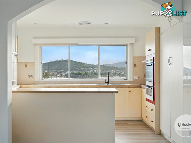 6 Chatsworth Street ROSE BAY TAS 7015