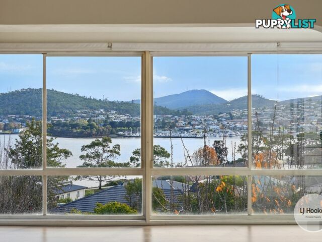 6 Chatsworth Street ROSE BAY TAS 7015