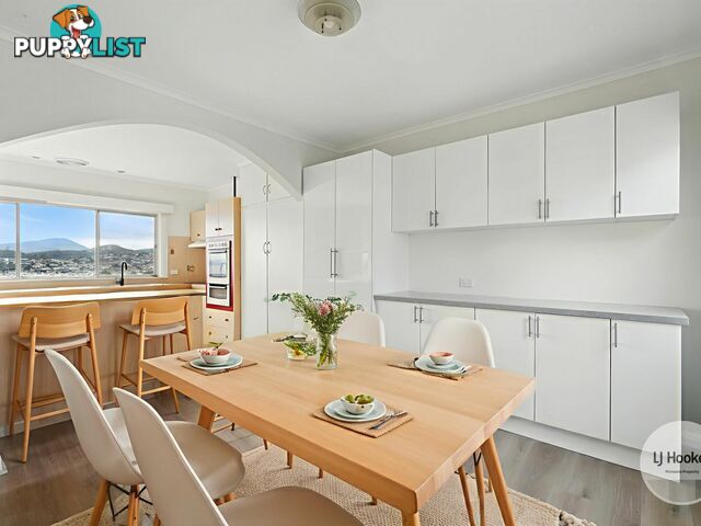 6 Chatsworth Street ROSE BAY TAS 7015