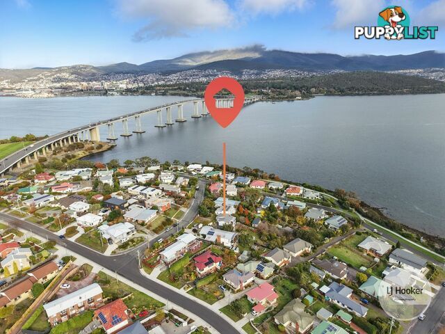 6 Chatsworth Street ROSE BAY TAS 7015