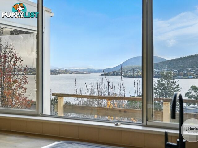 6 Chatsworth Street ROSE BAY TAS 7015