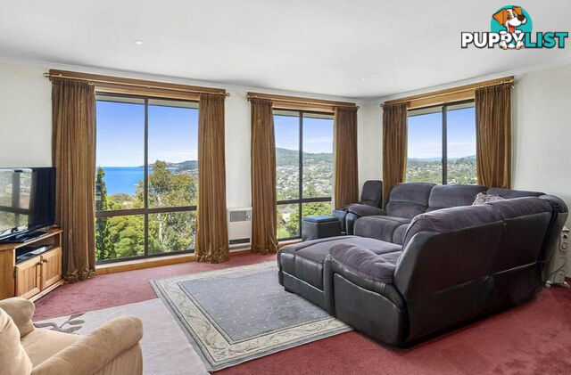 45 Tingira Road BLACKMANS BAY TAS 7052