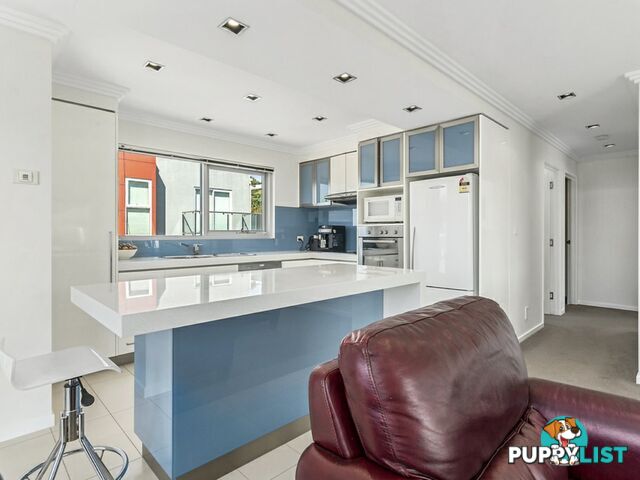 2/16-18 Sandra Drive BLACKMANS BAY TAS 7052