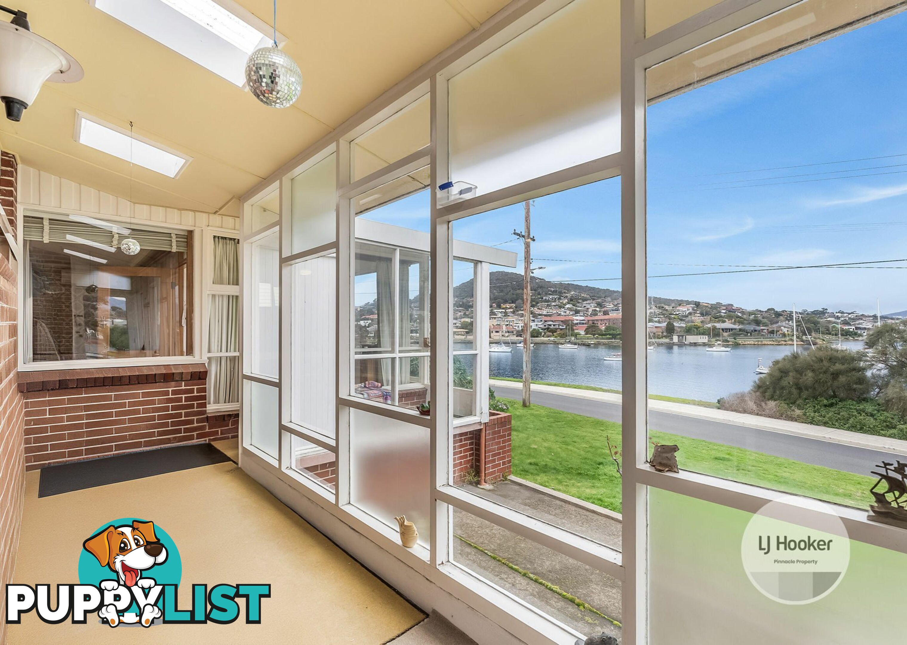 11 Esplanade LINDISFARNE TAS 7015