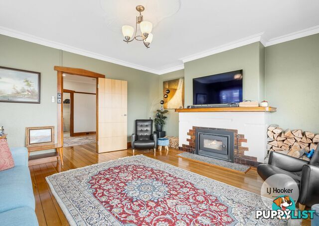 10 Wylie Crescent WEST MOONAH TAS 7009