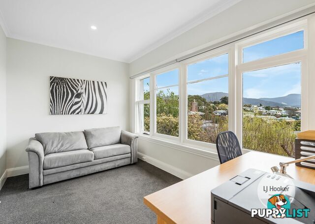 10 Wylie Crescent WEST MOONAH TAS 7009