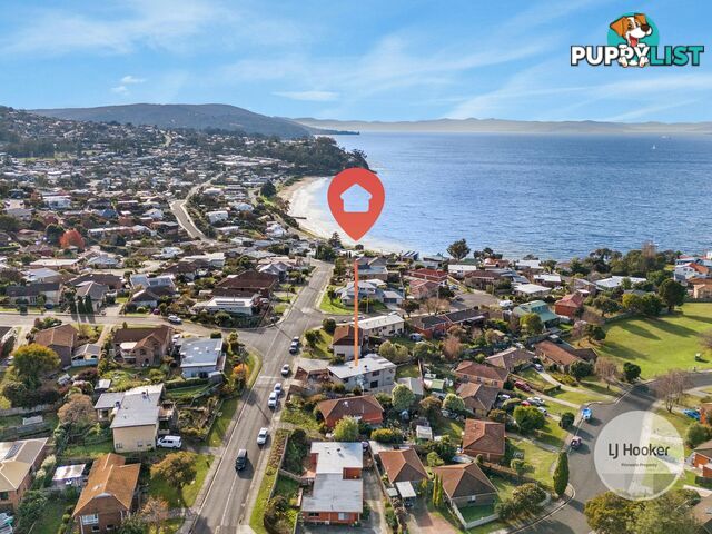 129 Wells Parade BLACKMANS BAY TAS 7052