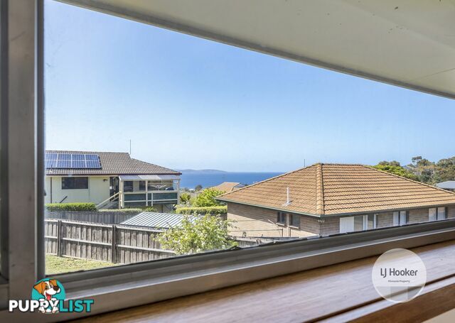 22 Diamond Drive BLACKMANS BAY TAS 7052