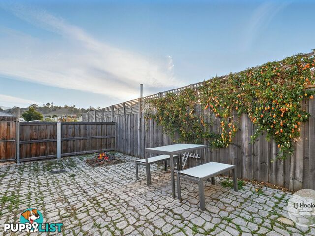 Unit 1/2 Tivoli Road OLD BEACH TAS 7017