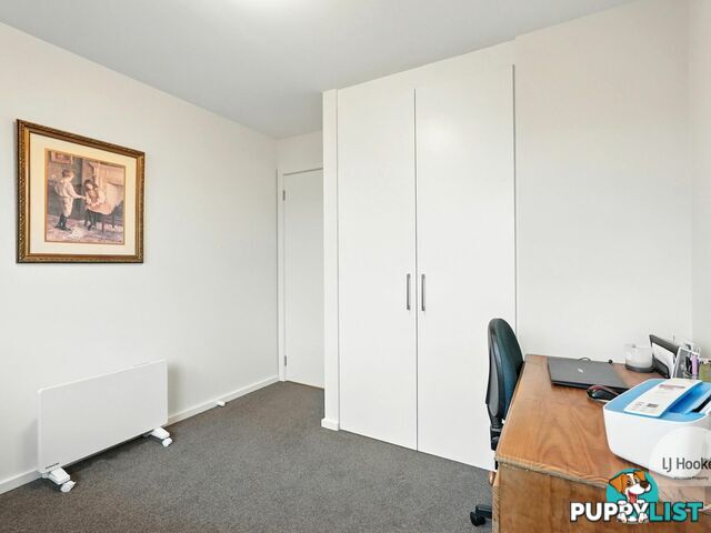 15 Vivian Drive ROKEBY TAS 7019