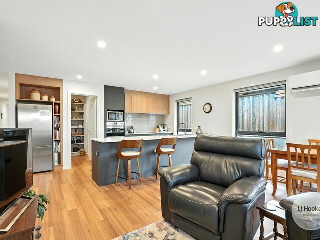 15 Vivian Drive ROKEBY TAS 7019